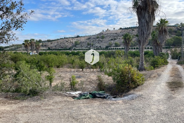 Resale - Country Property -
Jacarilla - Inland