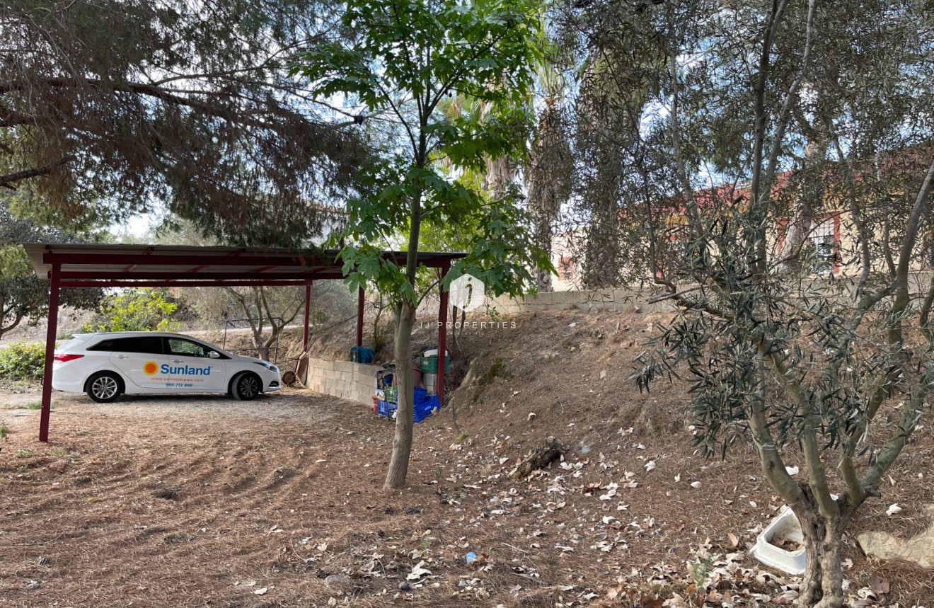 Resale - Country Property -
Jacarilla - Inland