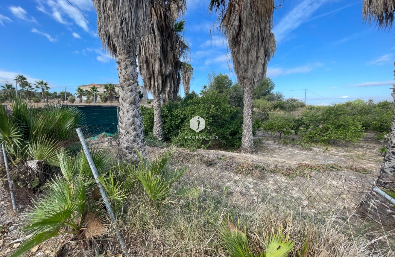 Resale - Country Property -
Jacarilla - Inland