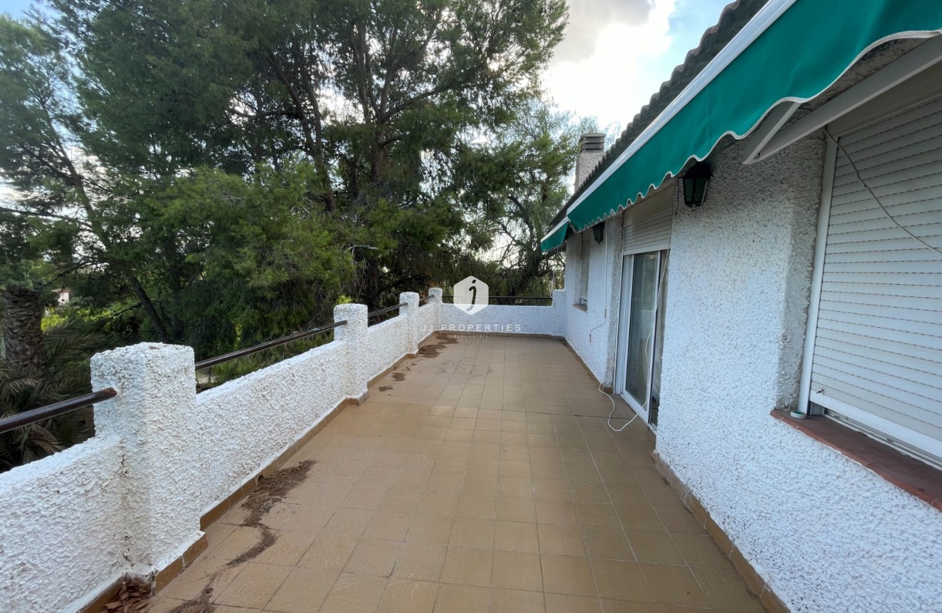 Resale - Country Property -
Albatera - Inland