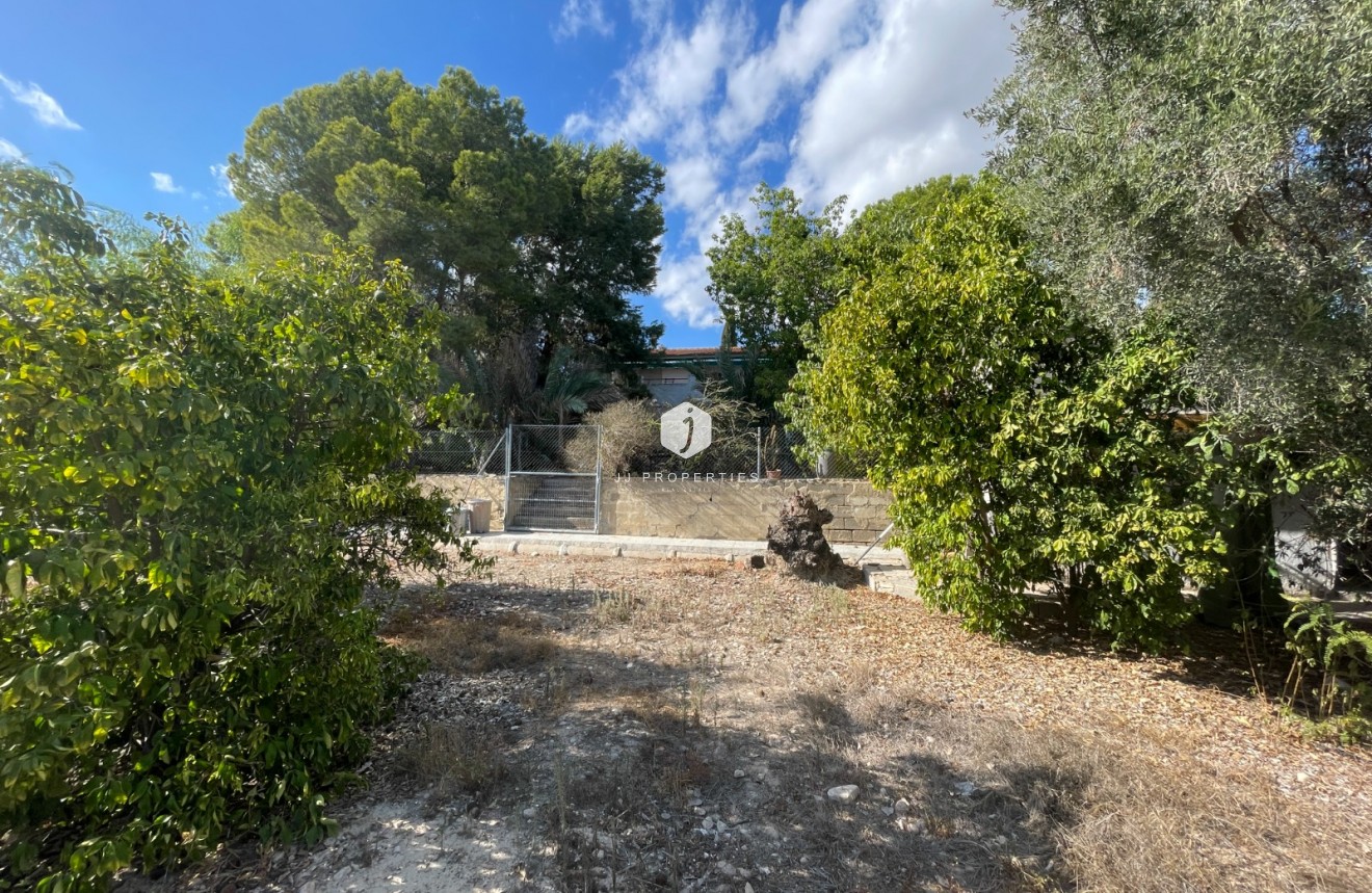 Resale - Country Property -
Albatera - Inland