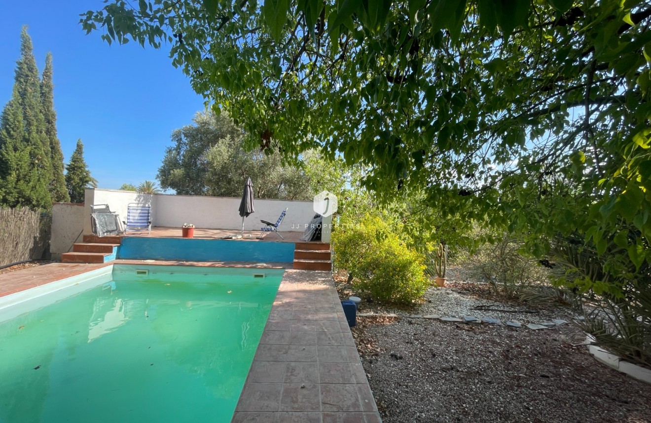 Resale - Country Property -
Albatera - Inland