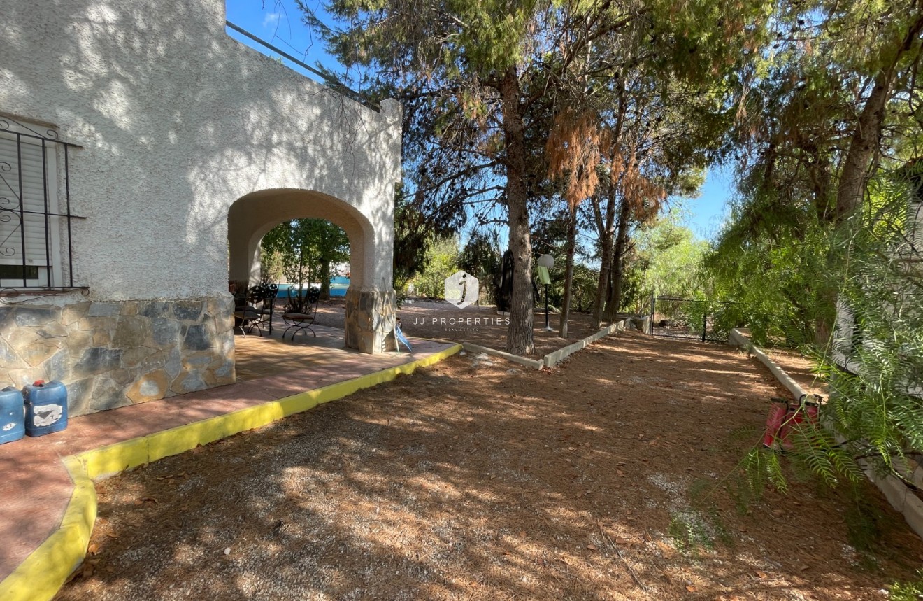 Resale - Country Property -
Albatera - Inland