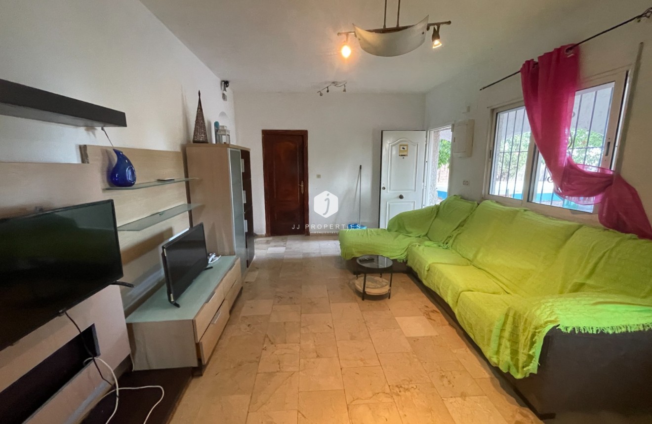 Resale - Country Property -
Albatera - Inland