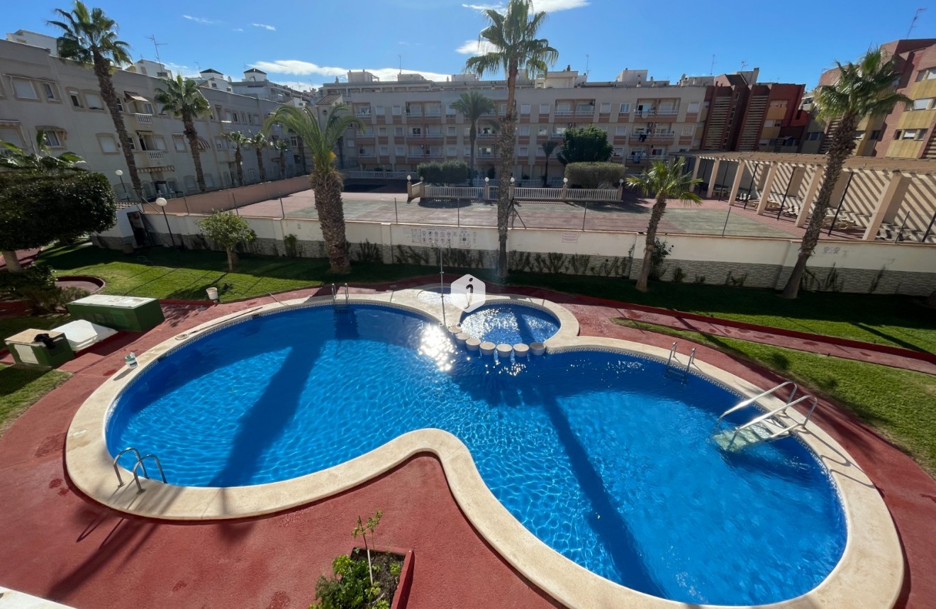 Resale - Apartment / flat -
Torrevieja - Costa Blanca