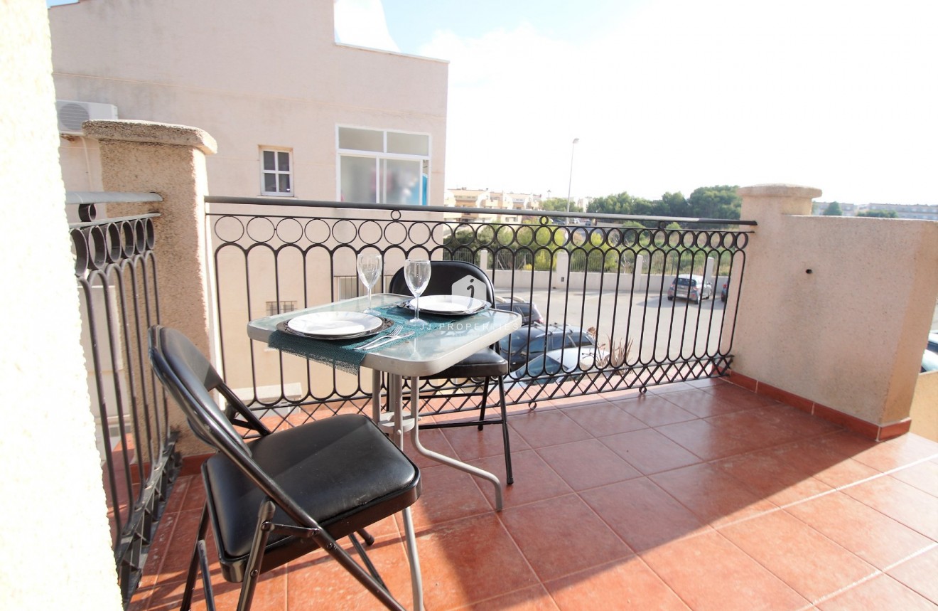 Resale - Bungalow -
Orihuela Costa - Costa Blanca