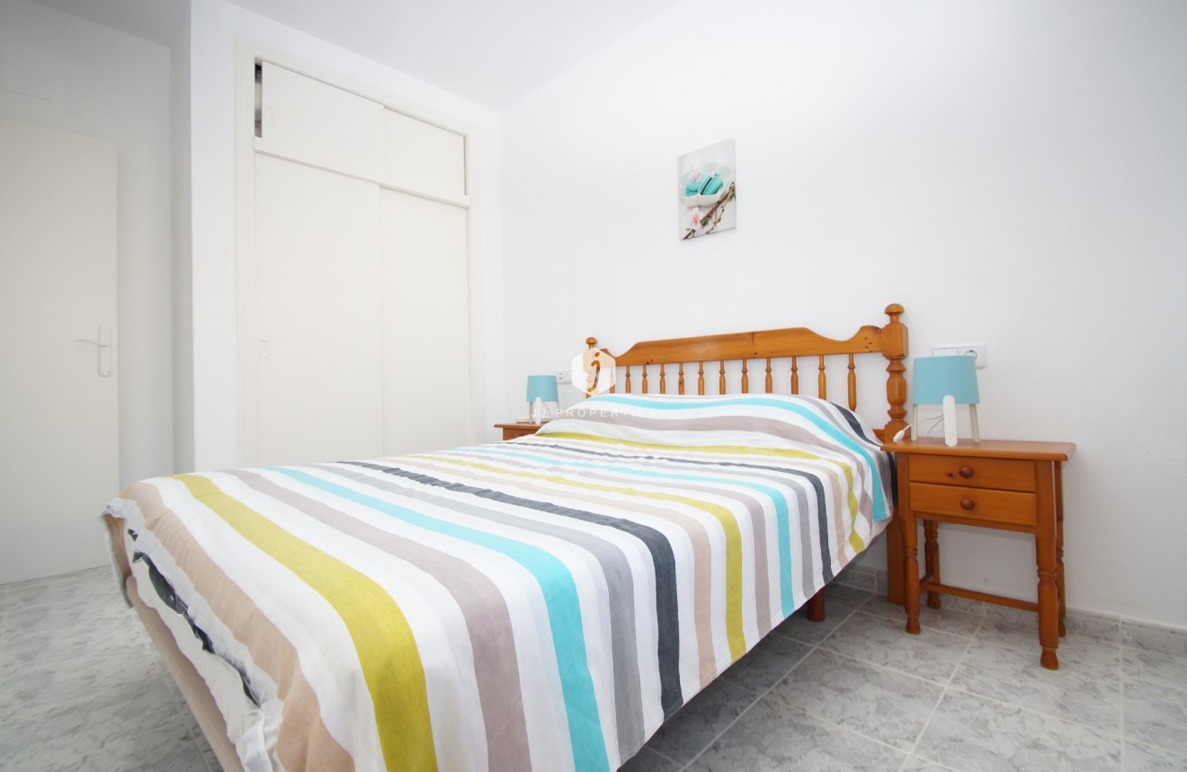 Resale - Bungalow -
Orihuela Costa - Costa Blanca