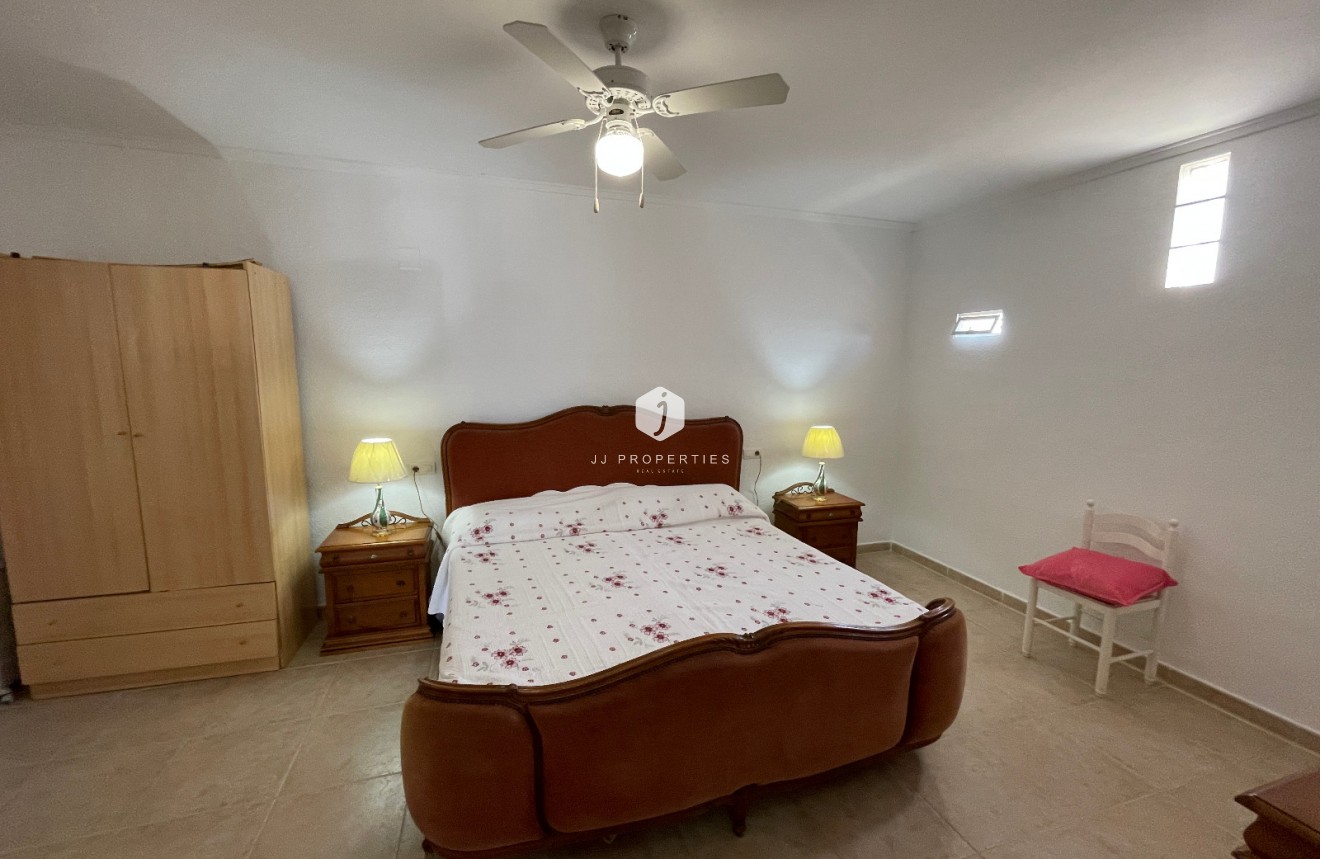 Resale - Villa -
Daya Nueva - Costa Blanca