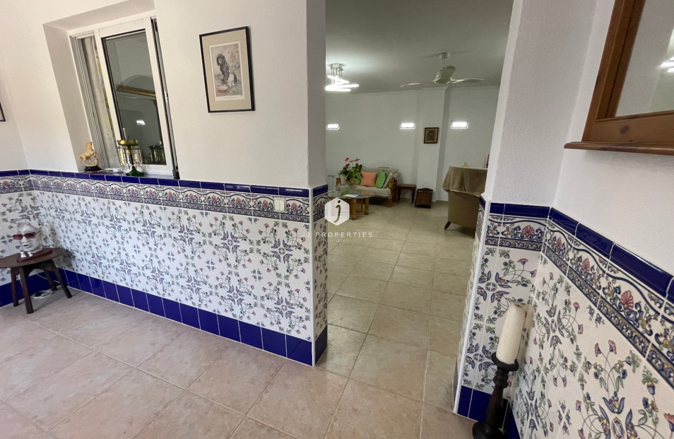 Resale - Villa -
Daya Nueva - Costa Blanca