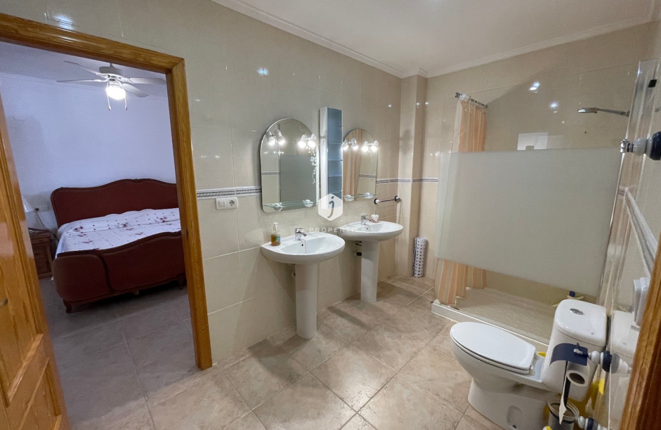 Resale - Villa -
Daya Nueva - Costa Blanca