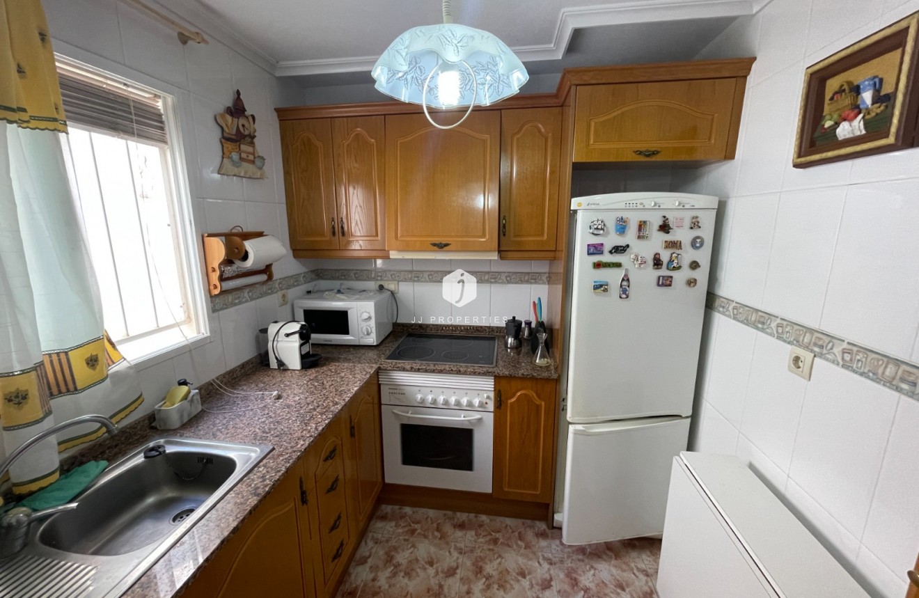 Resale - Apartment / flat -
La Mata - Costa Blanca