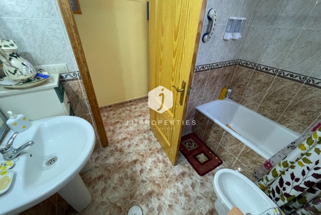 Resale - Apartment / flat -
La Mata - Costa Blanca