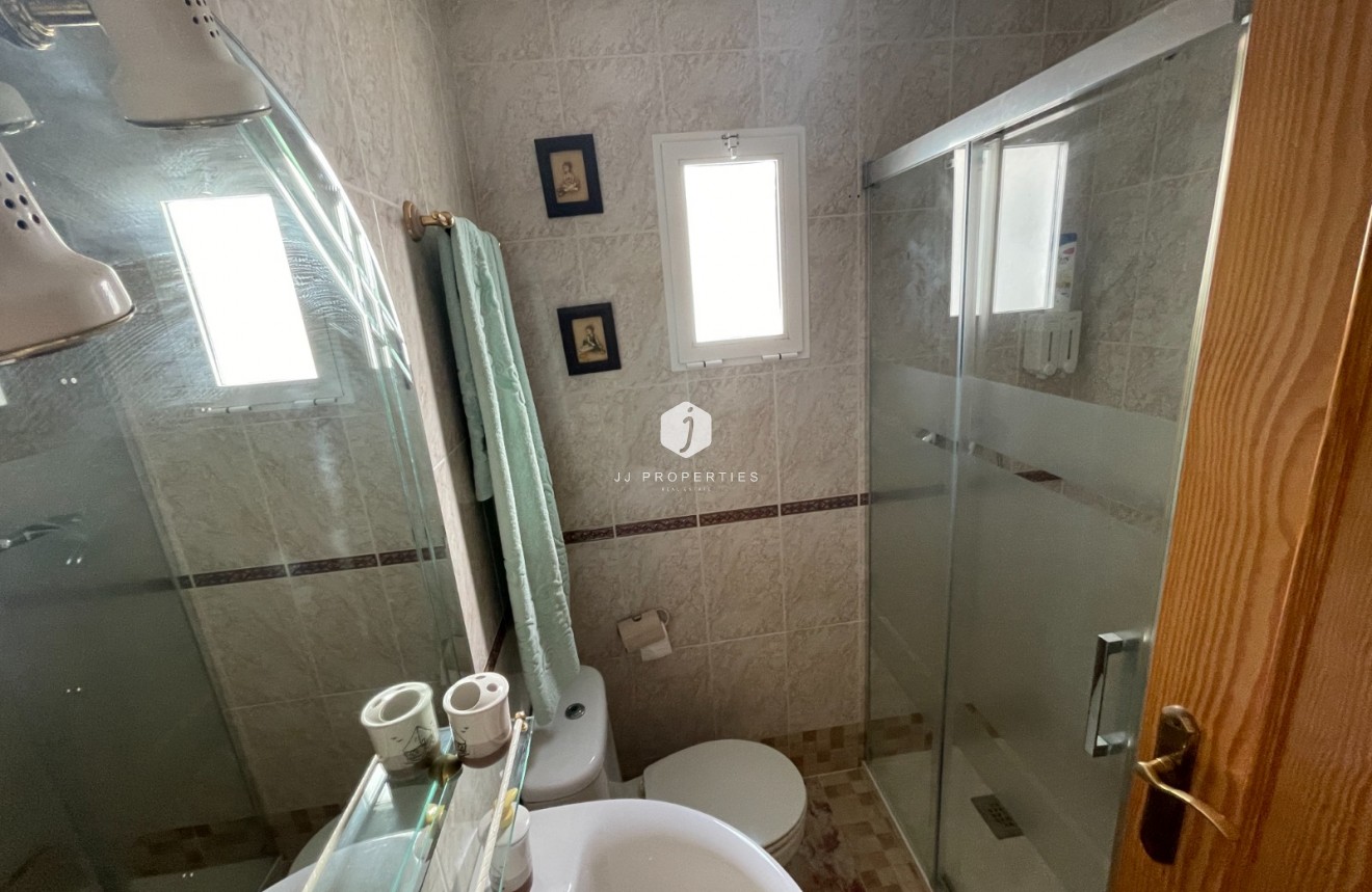 Resale - Apartment / flat -
La Mata - Costa Blanca