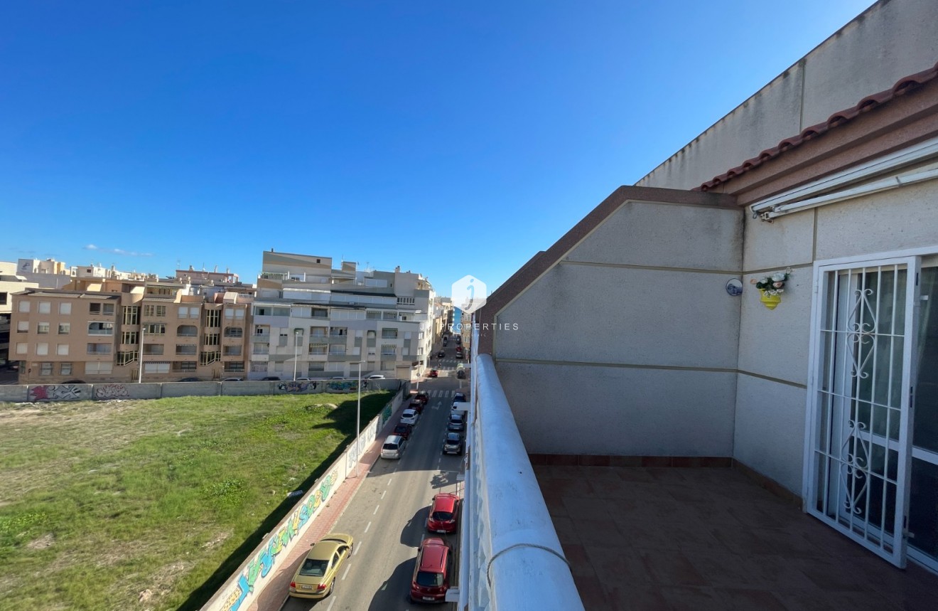 Resale - Apartment / flat -
La Mata - Costa Blanca