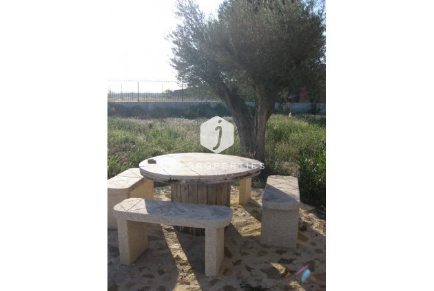 Segunda mano - Casa de campo -
Benferri - Inland