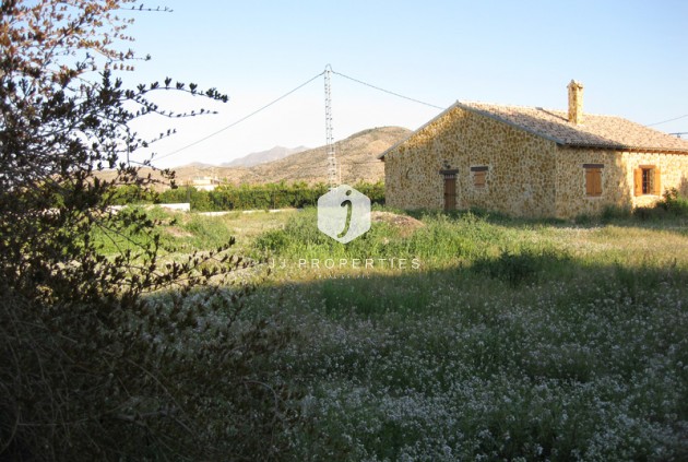 Segunda mano - Casa de campo -
Benferri - Inland