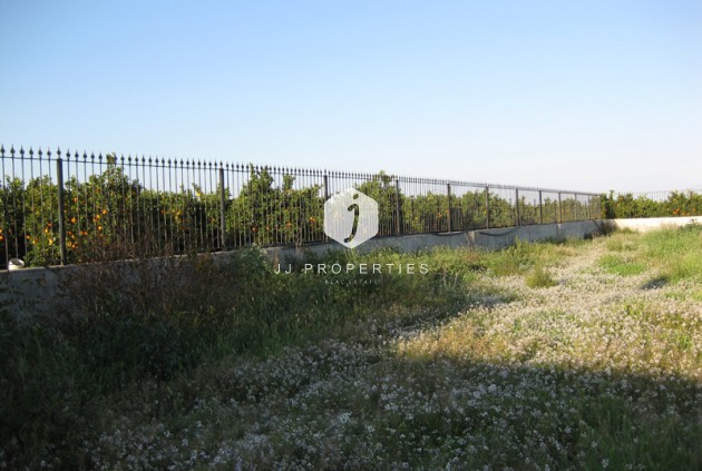 Segunda mano - Casa de campo -
Benferri - Inland