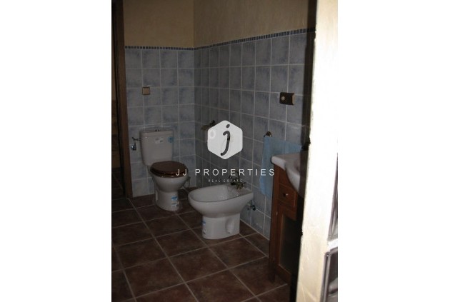 Segunda mano - Casa de campo -
Benferri - Inland