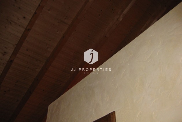 Segunda mano - Casa de campo -
Benferri - Inland