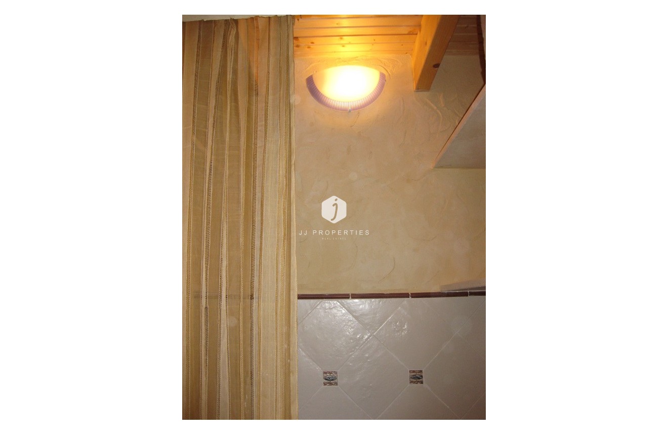 Segunda mano - Casa de campo -
Benferri - Inland