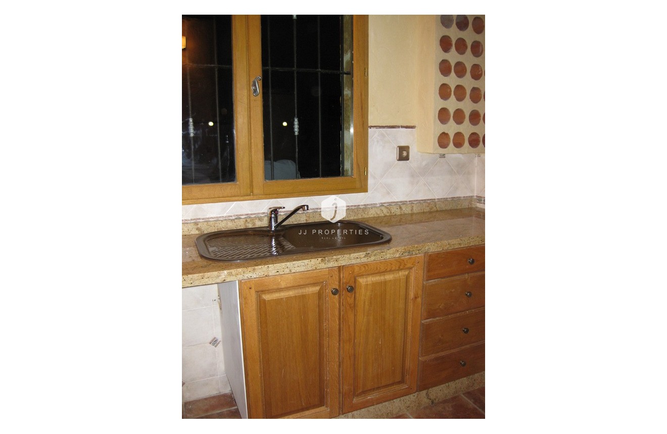 Segunda mano - Casa de campo -
Benferri - Inland