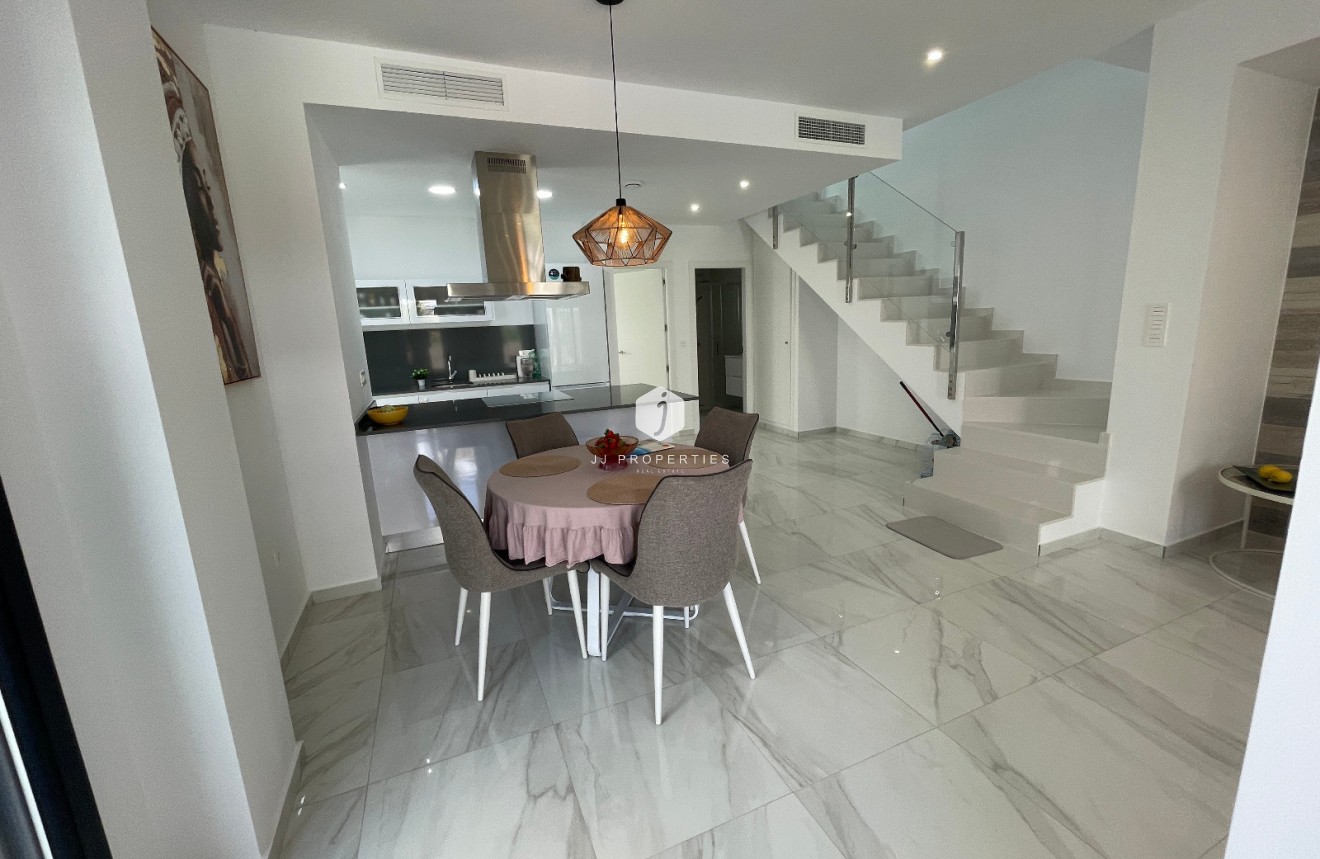 Resale - Villa -
Benijofar - Costa Blanca