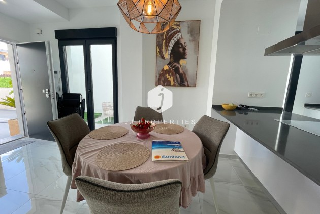 Resale - Villa -
Benijofar - Costa Blanca