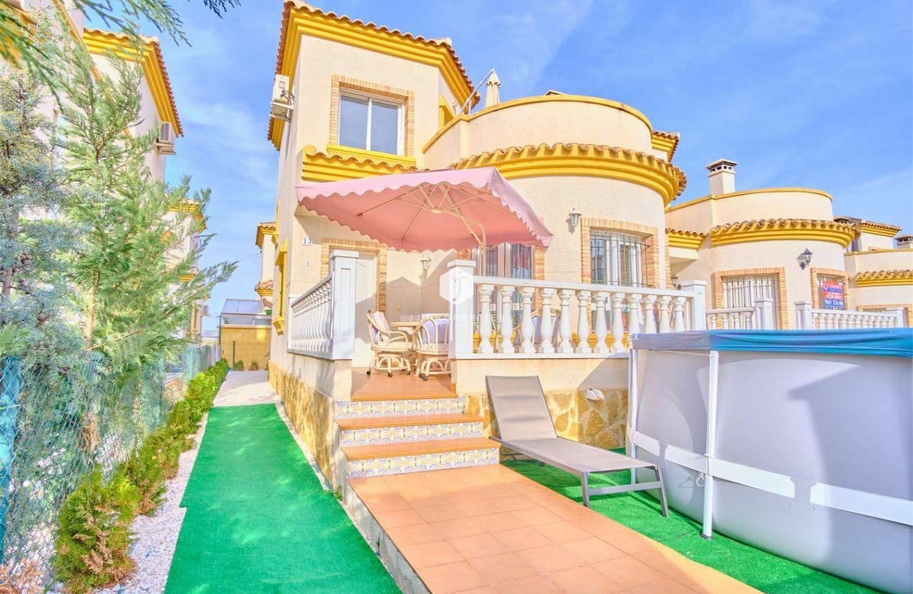 Resale - Villa -
Los Montesinos - Costa Blanca