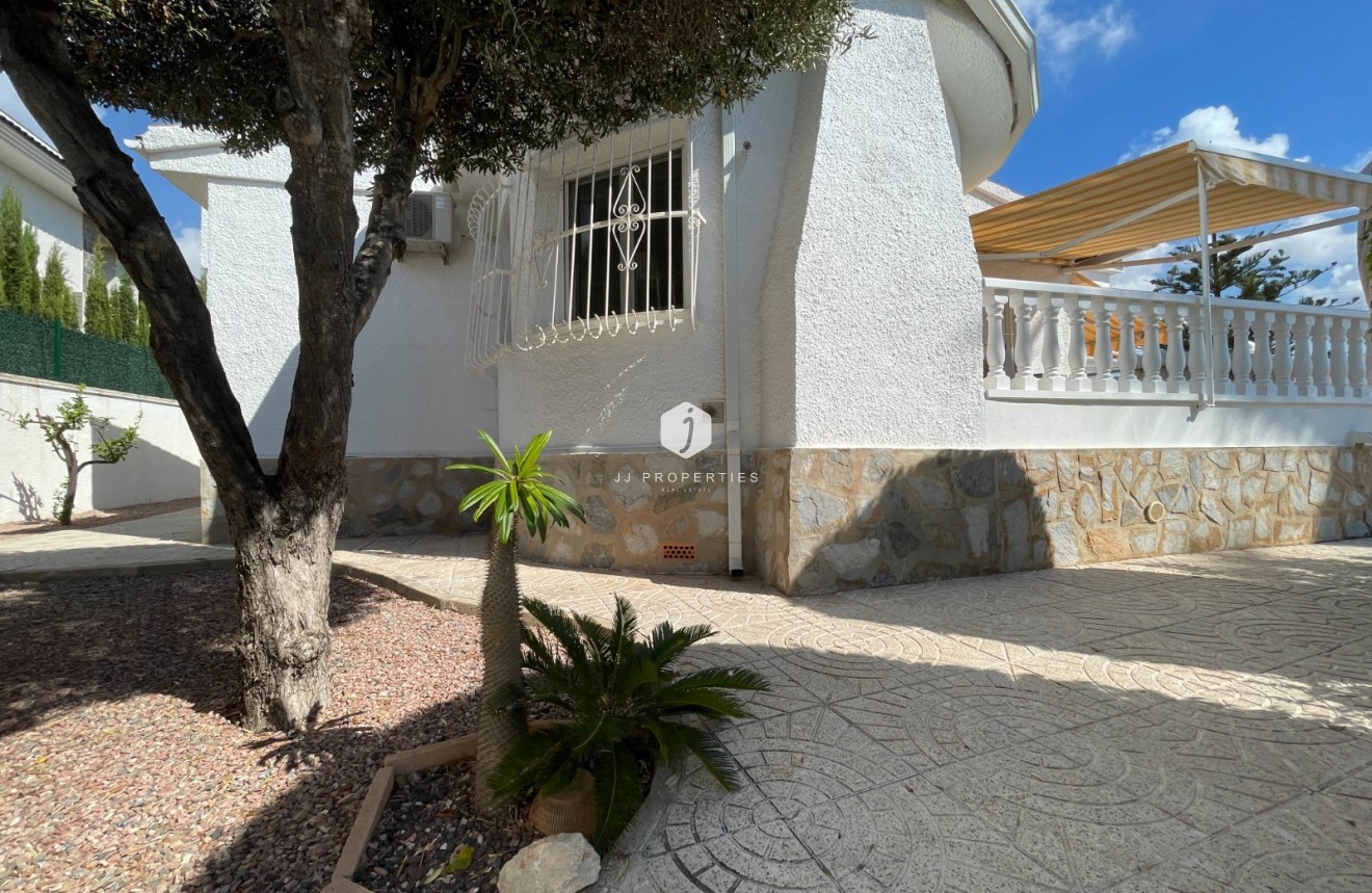 Resale - Villa -
Ciudad Quesada - Costa Blanca