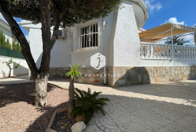 Resale - Villa -
Ciudad Quesada - Costa Blanca