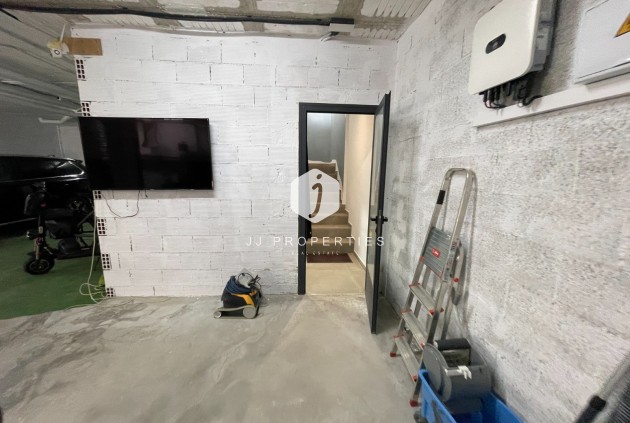 Resale - Villa -
Dolores - Costa Blanca