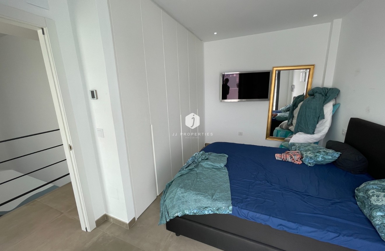 Resale - Villa -
Dolores - Costa Blanca