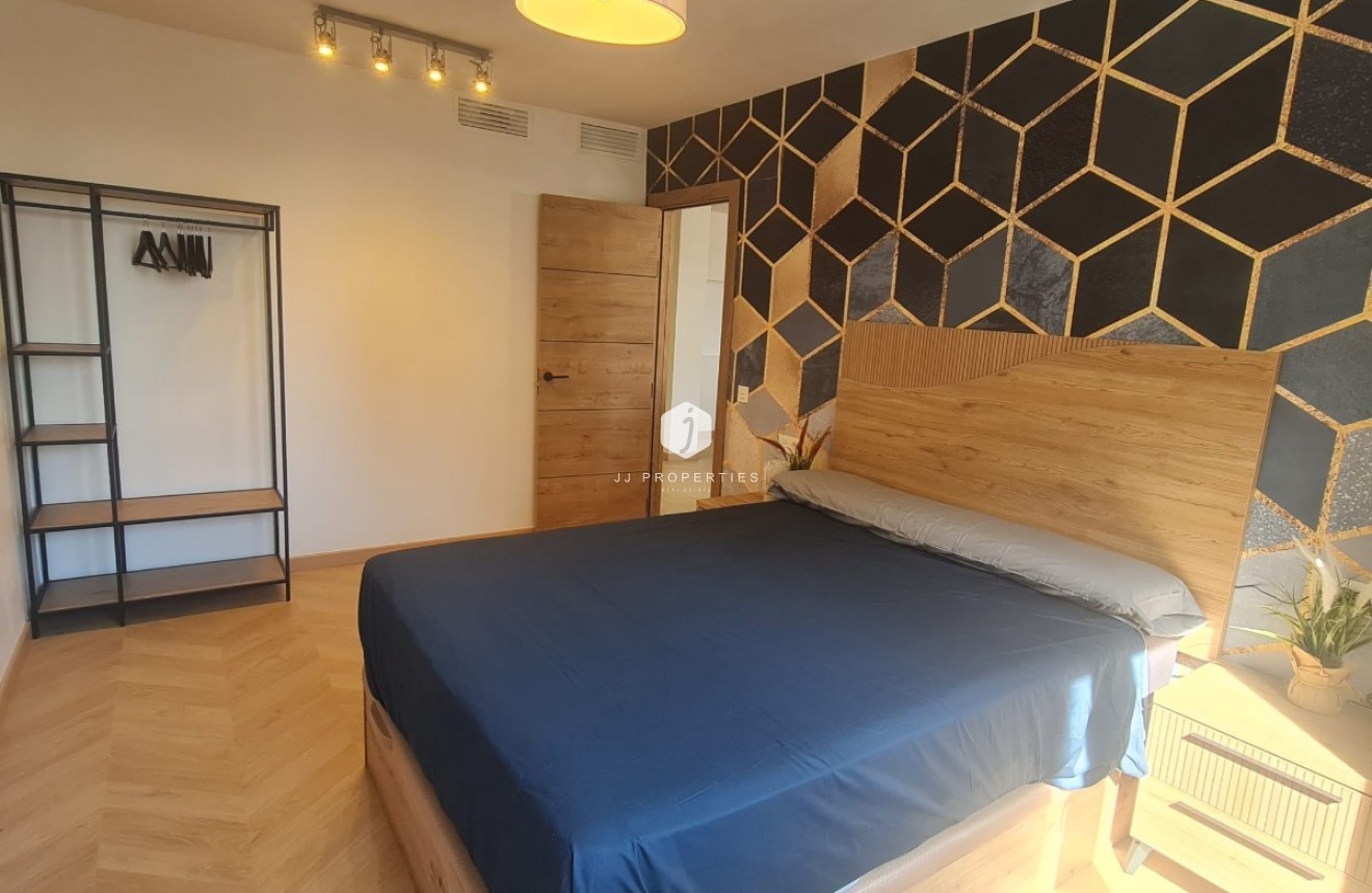 Resale - Apartment / flat -
Torrevieja - Costa Blanca