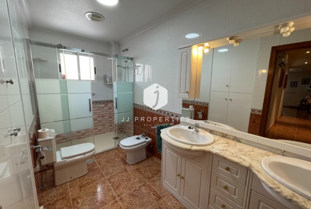 Aus zweiter Hand - Chalet -
Formentera del Segura - Costa Blanca