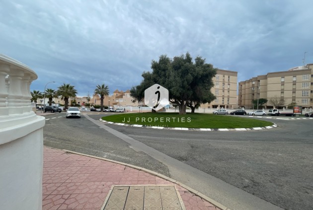 Aus zweiter Hand - Chalet -
Guardamar del Segura - Costa Blanca