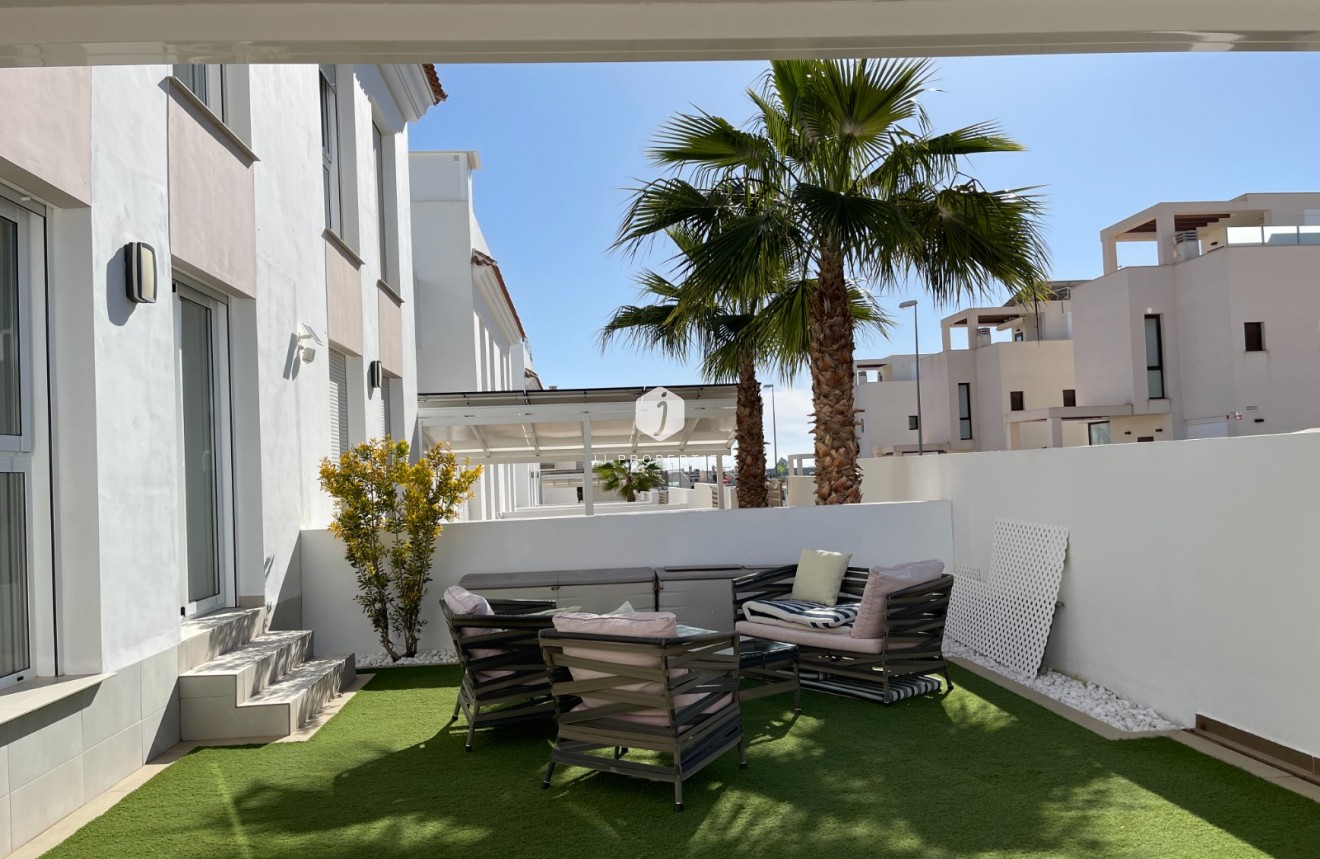 Aus zweiter Hand - Wohnung -
Rojales - Inland