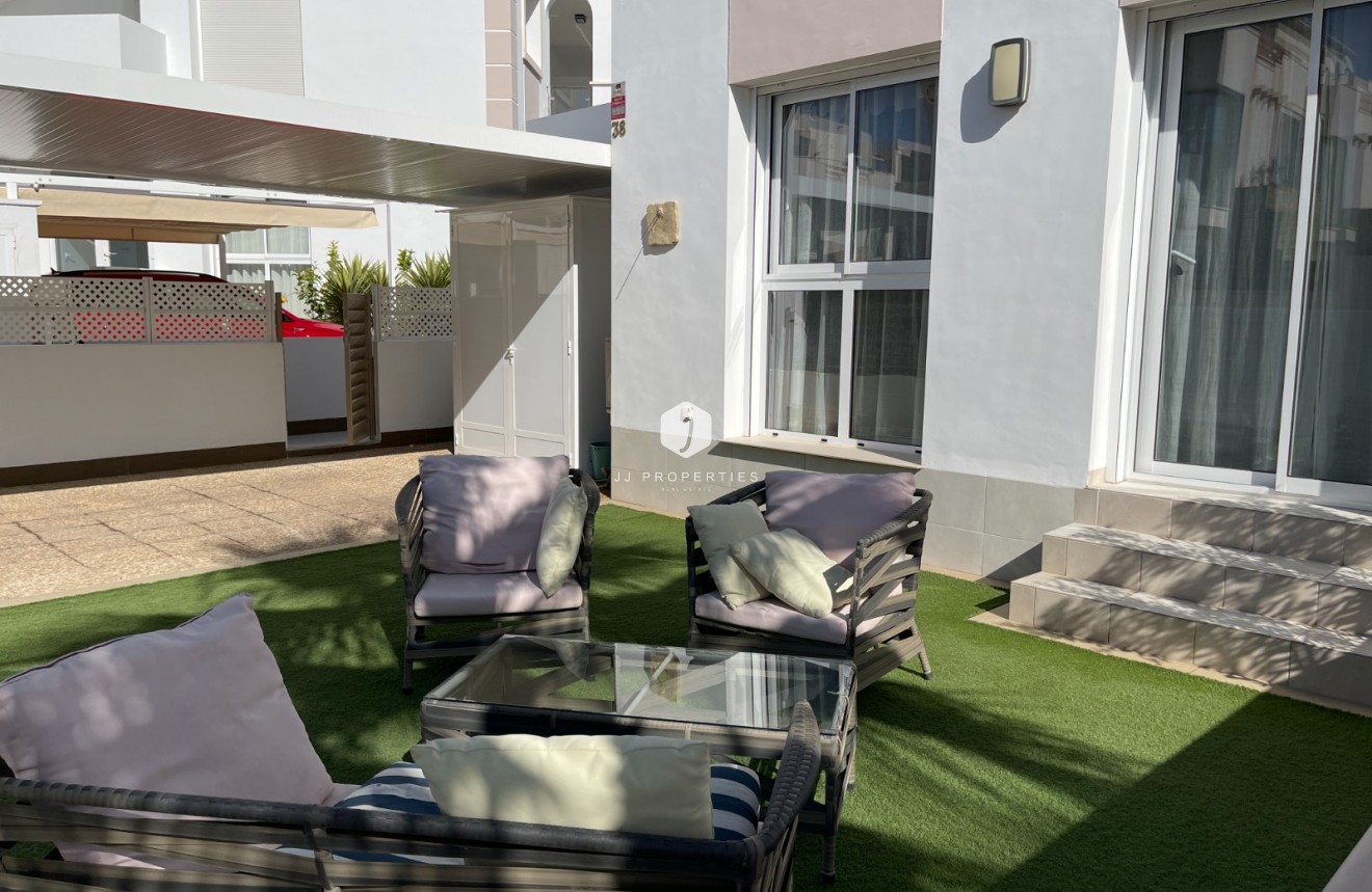 Aus zweiter Hand - Wohnung -
Rojales - Inland