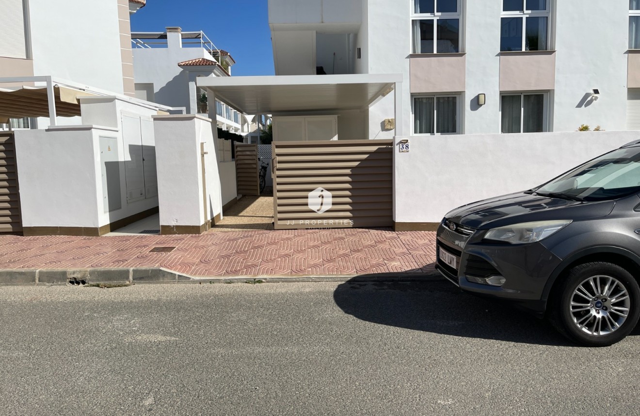 Aus zweiter Hand - Wohnung -
Rojales - Inland