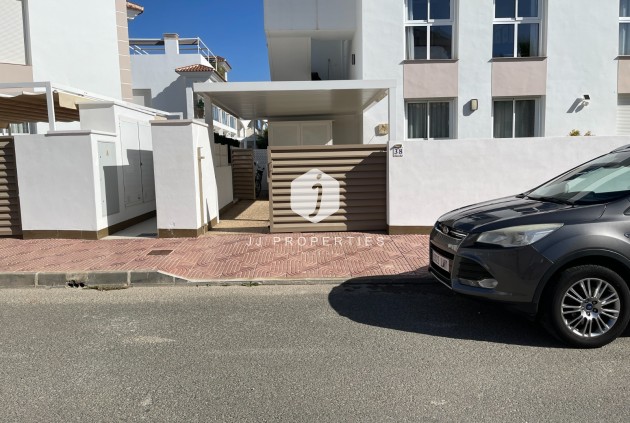 Aus zweiter Hand - Wohnung -
Rojales - Inland