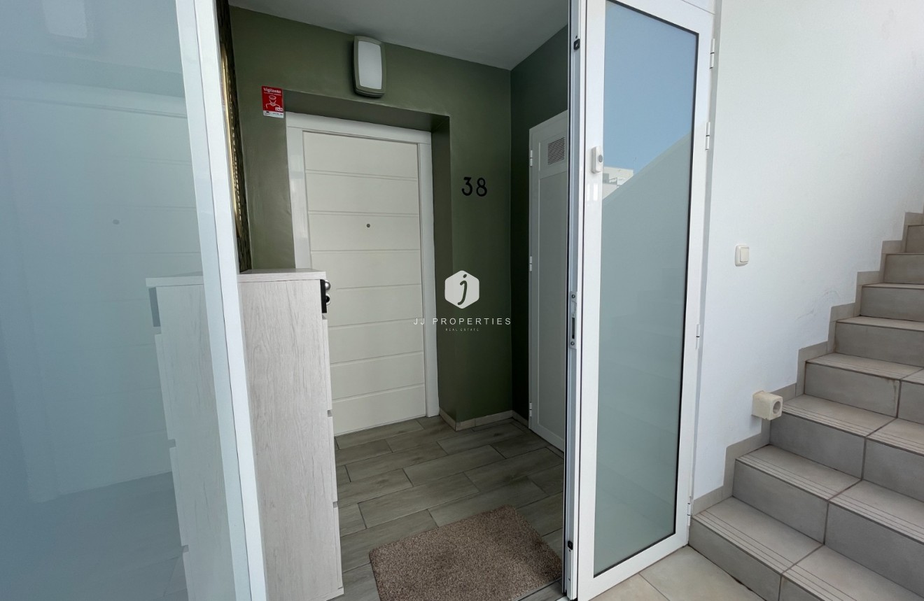 Aus zweiter Hand - Wohnung -
Rojales - Inland