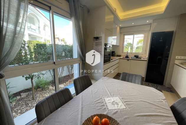 Aus zweiter Hand - Wohnung -
Rojales - Inland