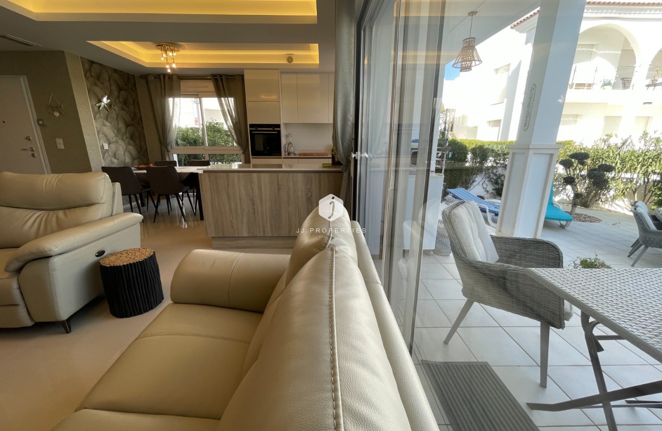 Aus zweiter Hand - Wohnung -
Rojales - Inland