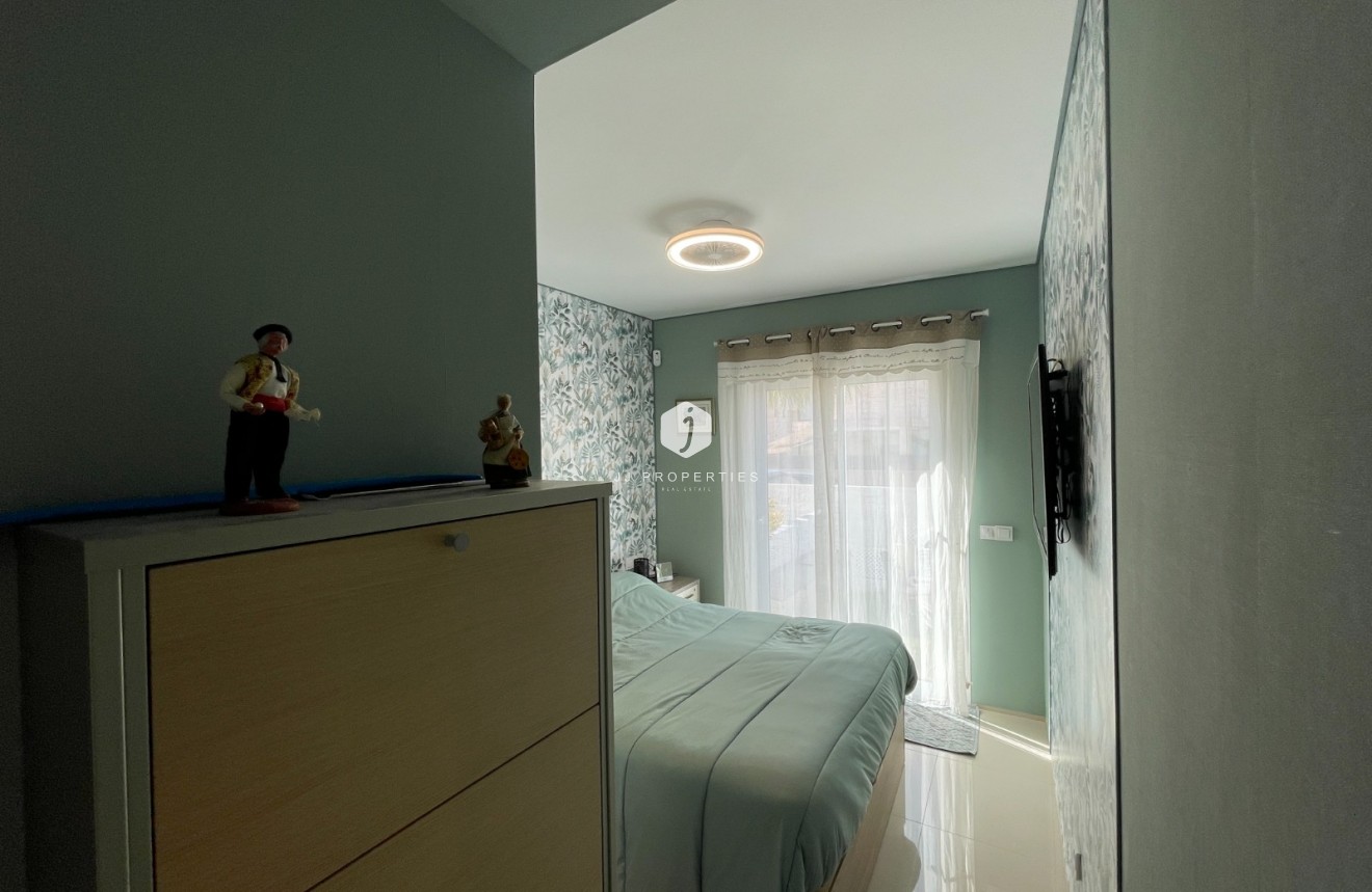 Aus zweiter Hand - Wohnung -
Rojales - Inland