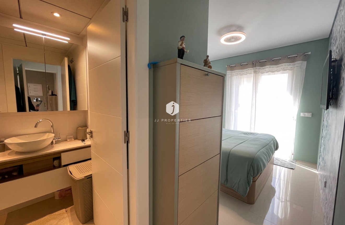 Aus zweiter Hand - Wohnung -
Rojales - Inland