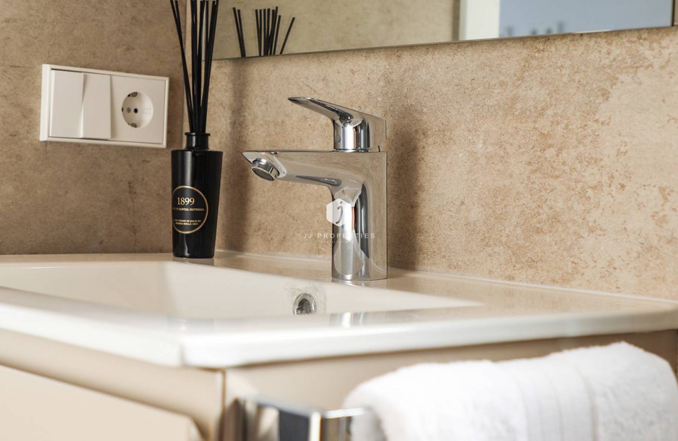 Segunda mano - Villa -
Rojales - Inland