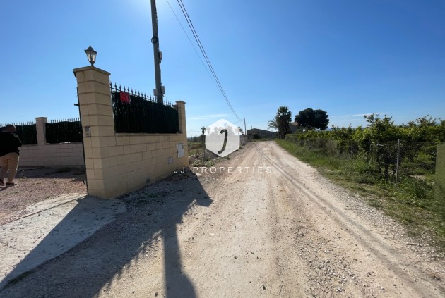 Resale - Villa -
Albatera - Inland