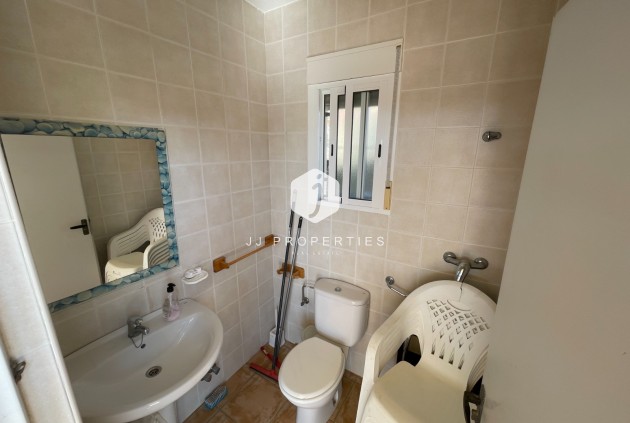 Resale - Villa -
Albatera - Inland