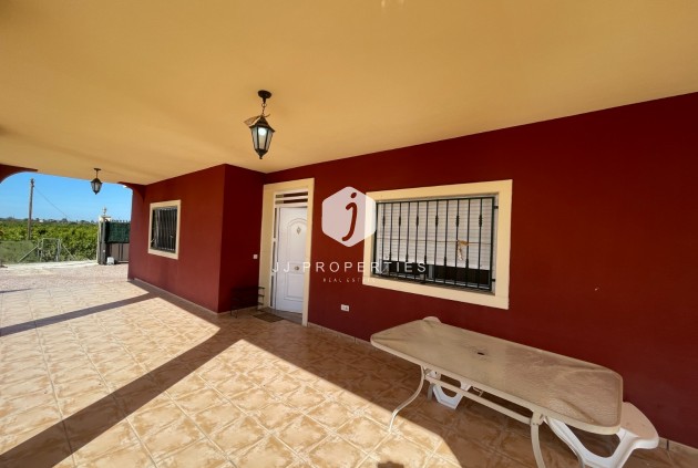 Resale - Villa -
Albatera - Inland
