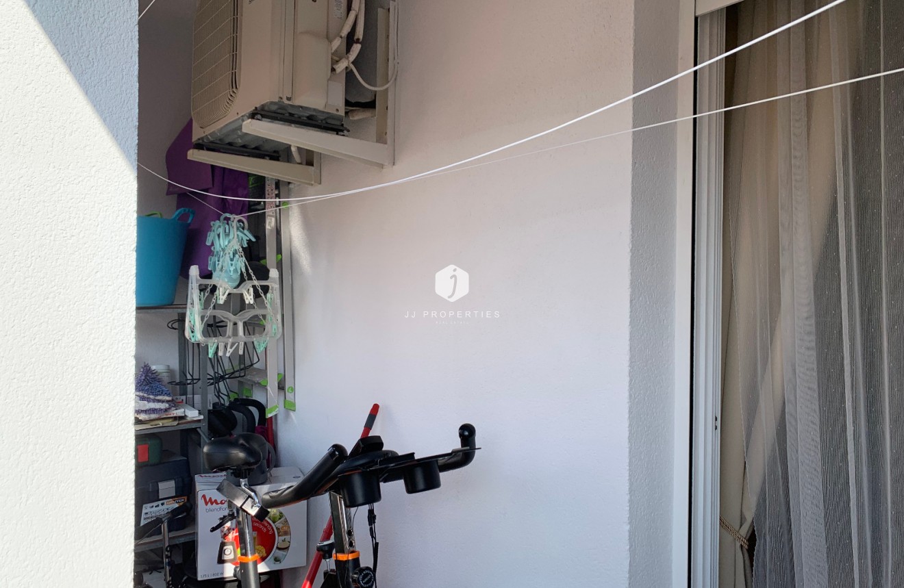 Resale - Apartment / flat -
Torrevieja - Costa Blanca