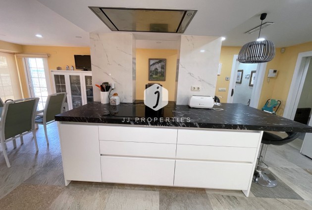 Resale - Villa -
Orihuela Costa - Costa Blanca